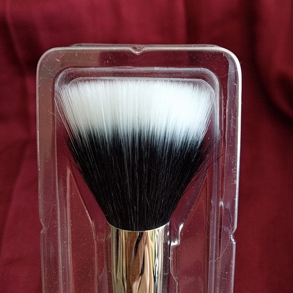 Japonesque Professional Stippling Brush 342 - Picture 2 of 3